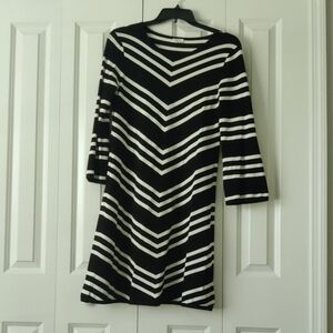 Spense Black and White Chevron Long Sleeve Dress